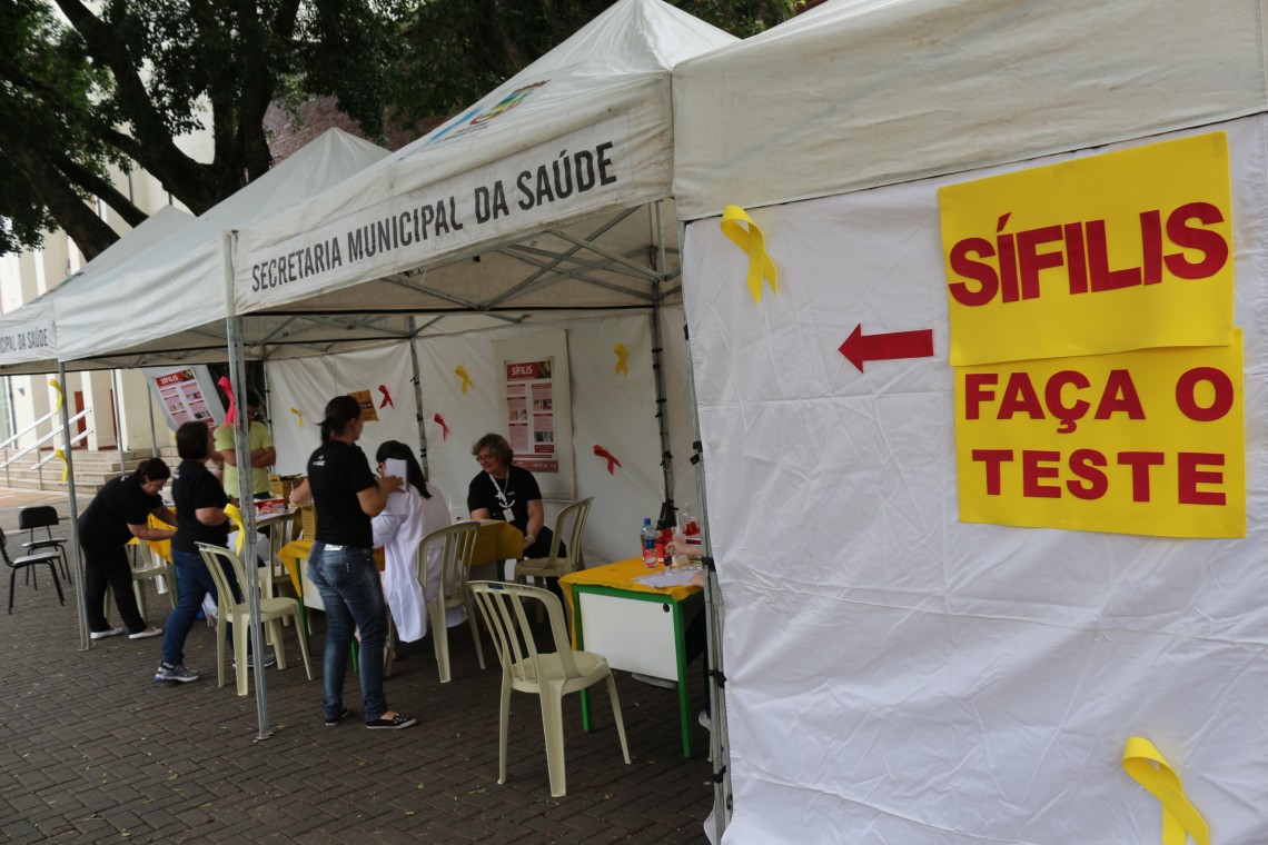Última campanha de testes rápidos realizada na praça Ângelo Piazera