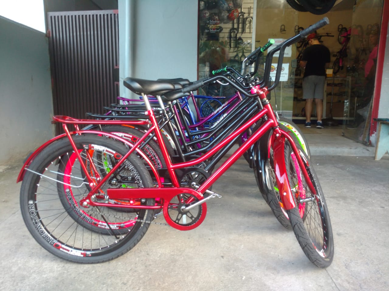 Muita gente lembrou das bicicletas nesta semana. Oficinas tiveram aumento no movimento | Foto Fábio Junkes/OCP
