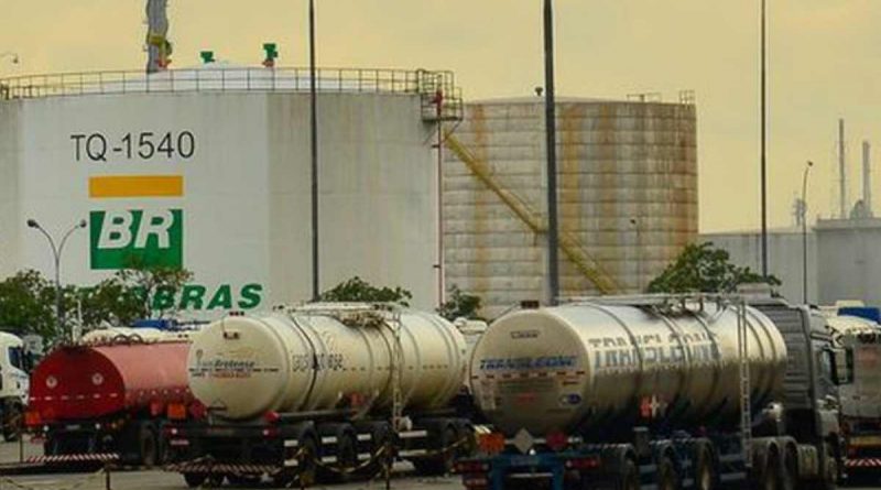 Na prática, a Petrobras avalia que a redução média será de R$ 0,23 por litro nas refinarias | Foto EBC/Divulgação