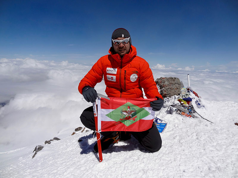 Alpinista jaraguaense completa expedição no Alasca