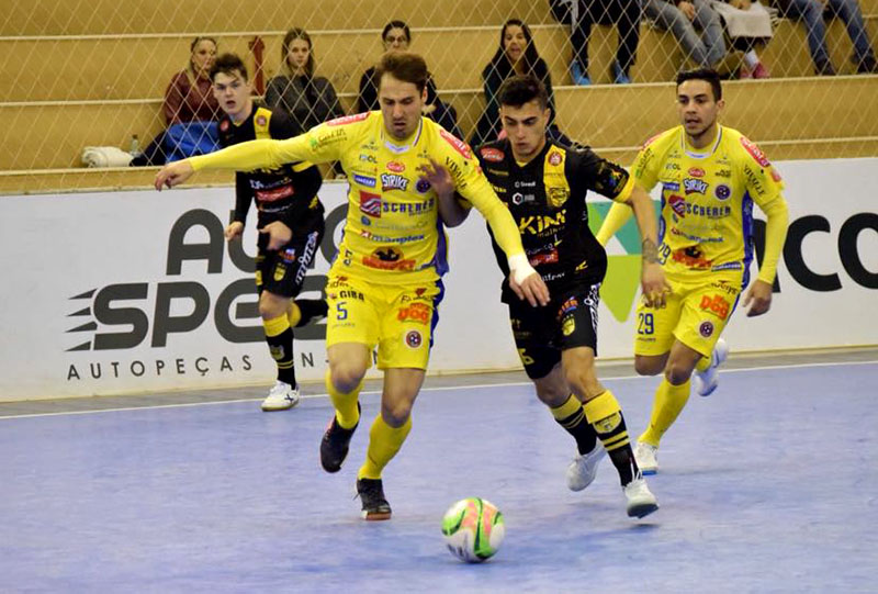 Torres anotou um dos tentos do time jaraguaense no Meio-Oeste | Foto: Mayelle Hall/Joaçaba Futsal