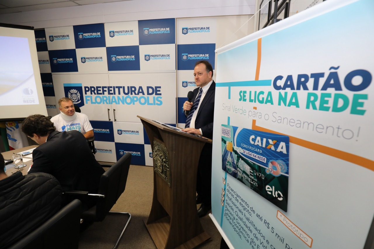 Programas foram lançados na prefeitura de Florianópolis | Foto Cristiano Andujar/PMF