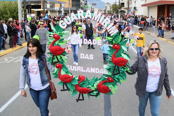 72 grupos demonstraram toda a alegria em festejar a data | Foto Eduardo Montecino/OCP News
