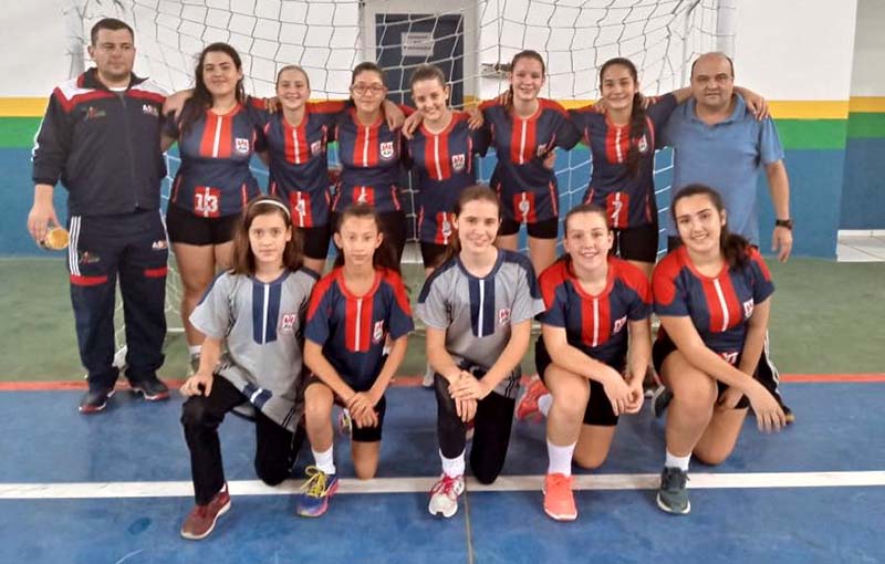 Meninas do Antônio Ayroso avançou como a equipe melhor terceira colocada | Foto: Divulgação