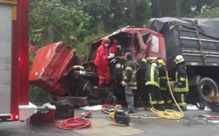 Após o resgate, o motorista chegou a ser levado para o Pronto-socorro do Hospital São José, mas morreu ao dar entrada na unidade. | Foto Divulgação