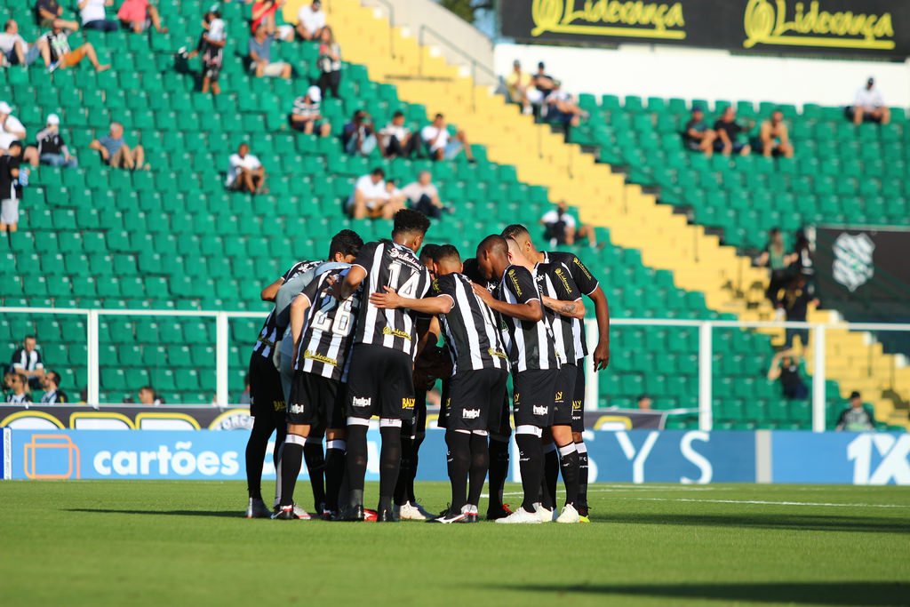 Figueirense precisa do time unido e forte para voltar a vencer | Foto Vinicius Nunes/Divulgação/FFC