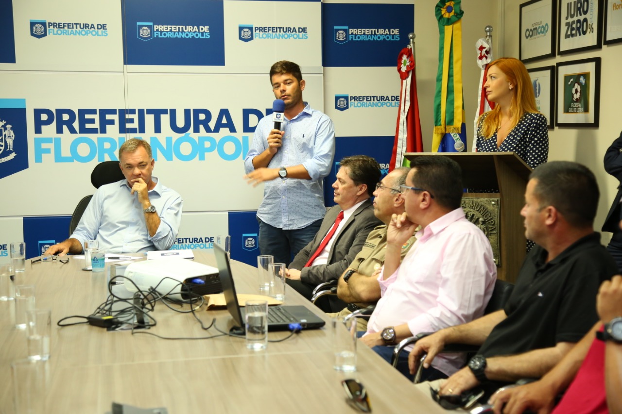 Secretário Ed Pereira apresentou o projeto na prefeitura | Foto Leonardo Sousa/Divulgação