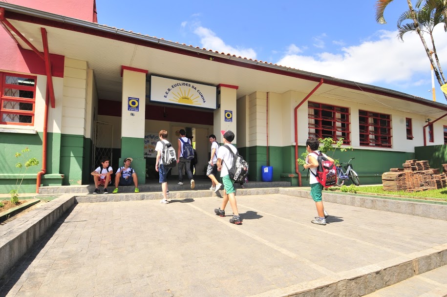 Crianças e adolescentes vão retornar para as escolas apenas na terça-feira (16) | Foto Arquivo OCP News