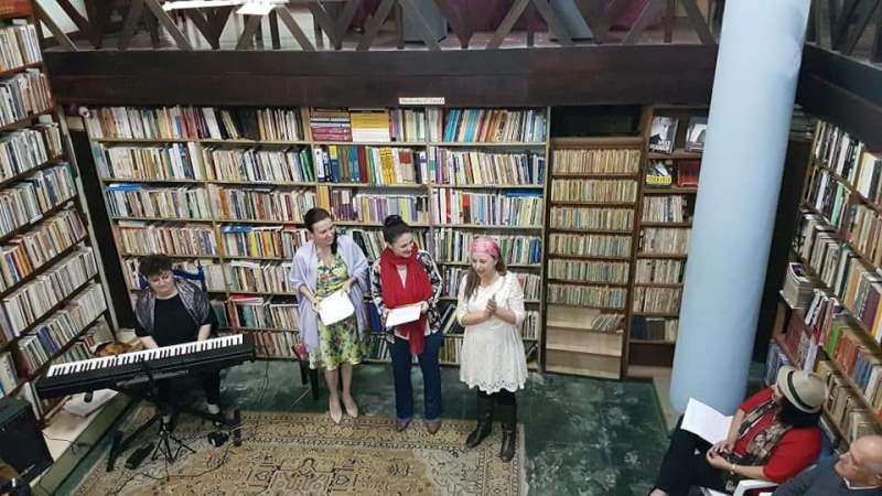 Autores de Joinville realizam sarau de poesia nesta sexta