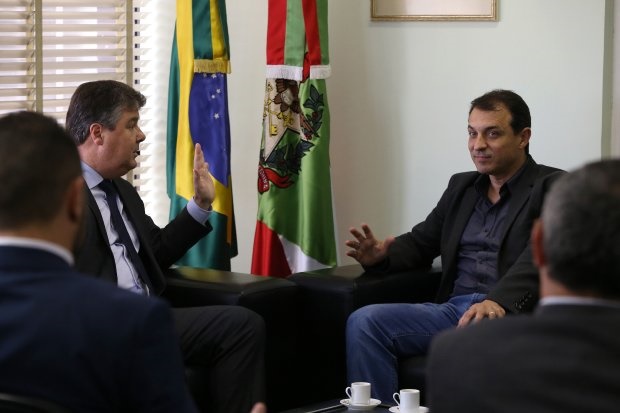 Reunião foi de aproximação, diz governador eleito Carlos Moisés | Foto Maurício Vieira/Secom