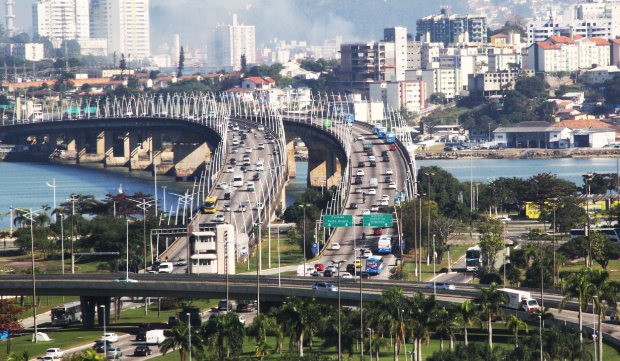 Um das pistas da ponte Colombo Salles terá sentido invertido | Foto James Tavares/Secom