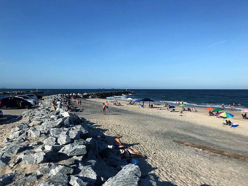 Calor do fim de semana será um convite para aproveitar as praias da região, como Balneário Barra do Sul | Foto Windson Prado/OCP News