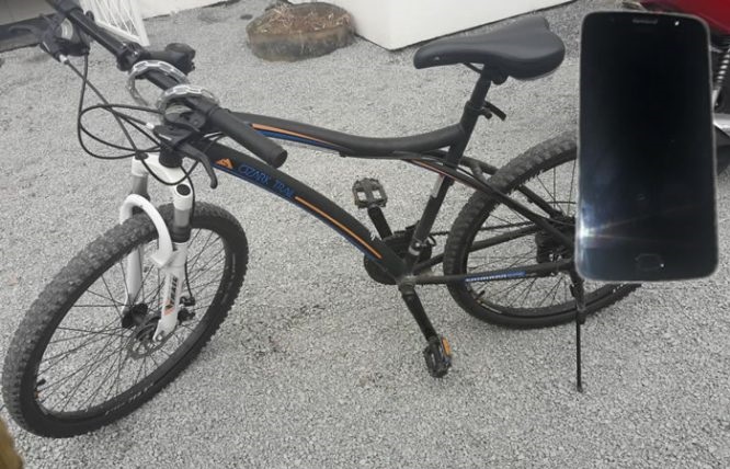 Bicicleta foi recuperada e celular encontrado nesta segunda-feira | Foto PM