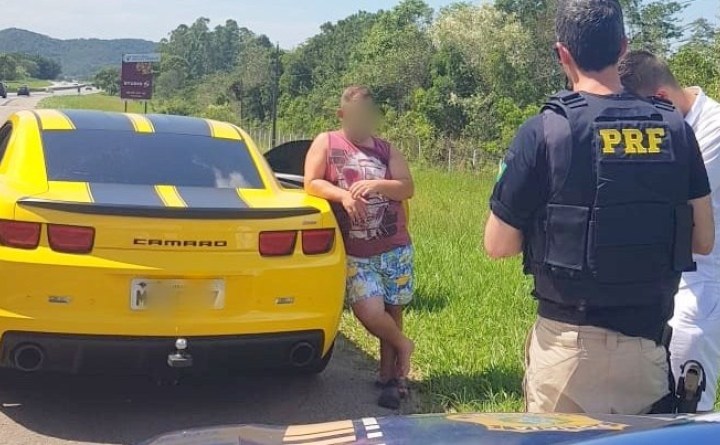 Condutor foi multado pela PRF neste fim de semana | Foto PRF/Divulgação