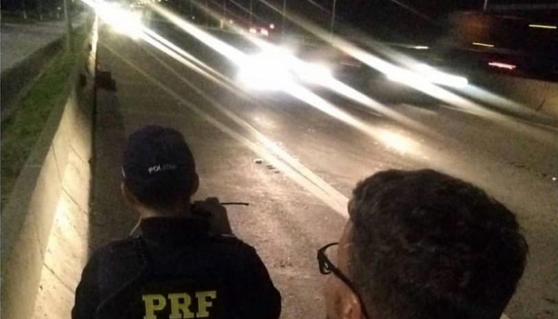 Policiais rodoviários federais flagraram diversos abusos na noite desta quarta-feira (20) | Foto Divulgação/PRF
