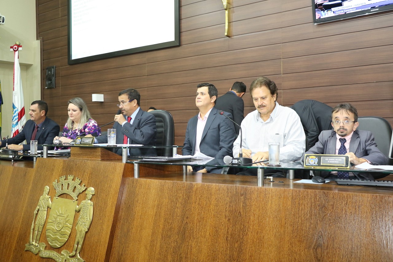 Secretários usaram espaço na sessão da Câmara para dar explicações | Foto Édio Hélio Ramos/CMF/Divulgação