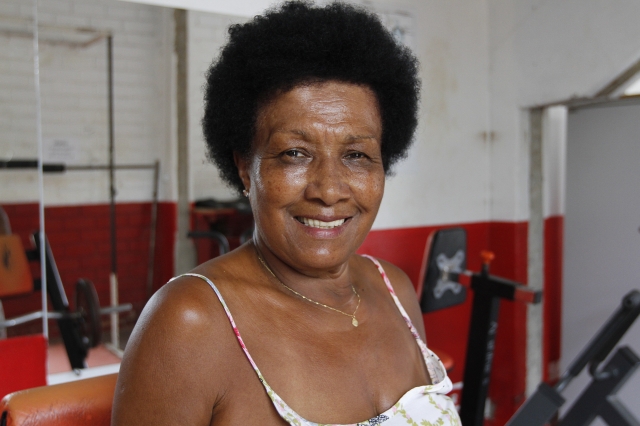 Maria Tereza da Luz, 67 anos é servente da Prefeitura de Araquari há 19 anos e, vive cada dia de uma forma especial | Foto Divulgação Prefeitura de Araquari