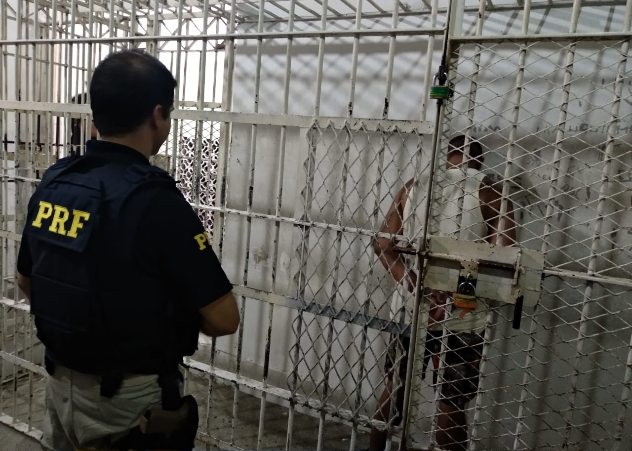 O homem tivera a prisão preventiva decretada no dia 26 de fevereiro | Foto PRF/Divulgação