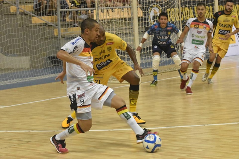O ala-pivô Marcio, de 37 anos, é um dos principais reforços do time para a temporada | Foto Sidnei Batista/Blumenau Futsal