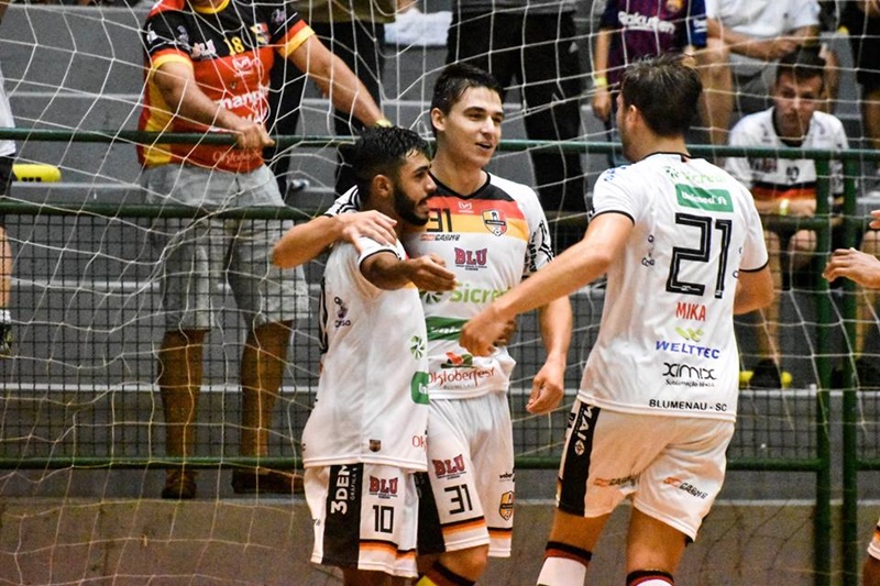 O Blumenau Futsal faz o seu primeiro jogo oficial do ano, contra o Joinville, pelo estadual | Foto Sidnei Batista