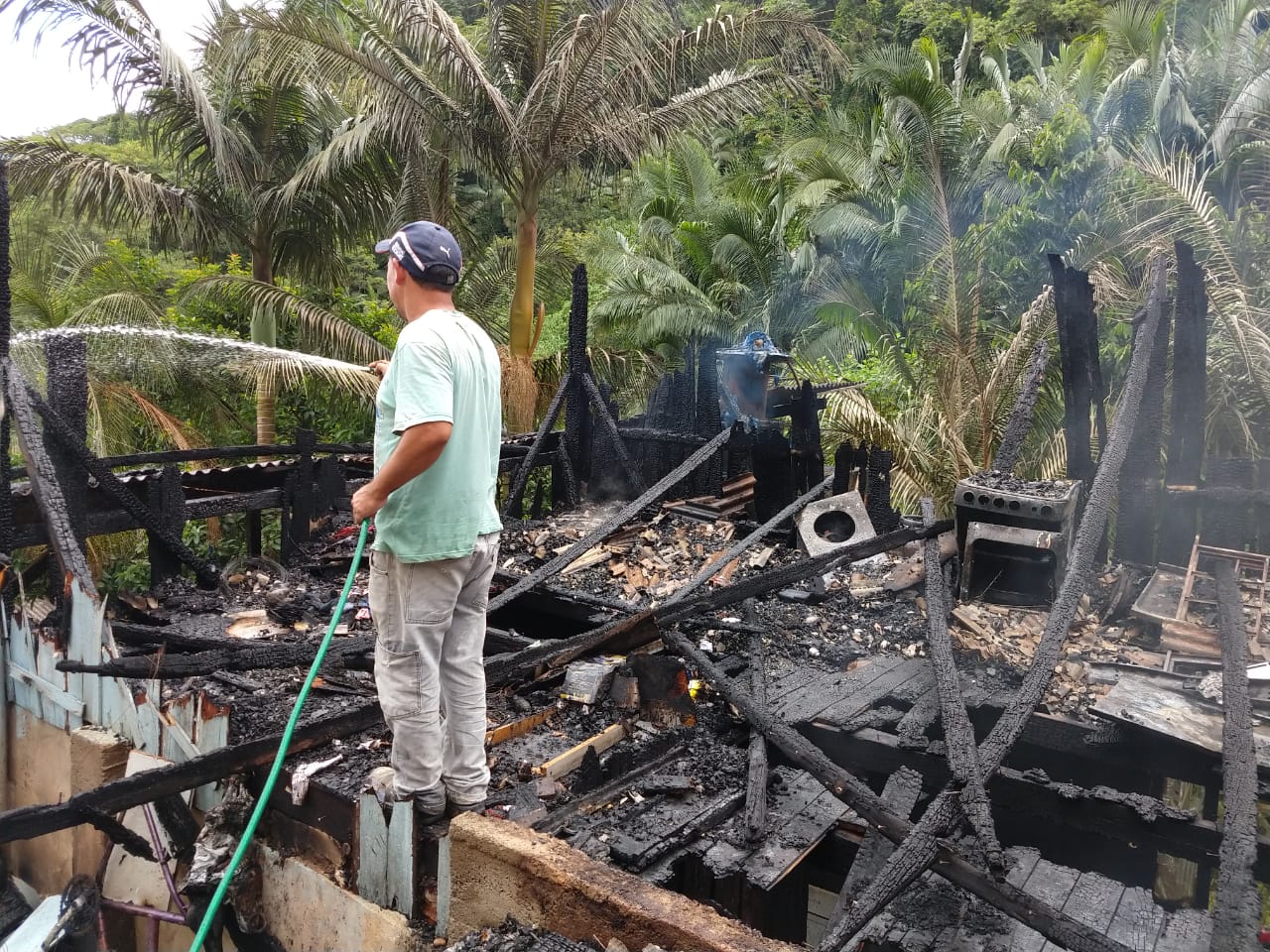 Genoir perdeu tudo durante o incêndio | Foto: Fábio Junkes/OCP News