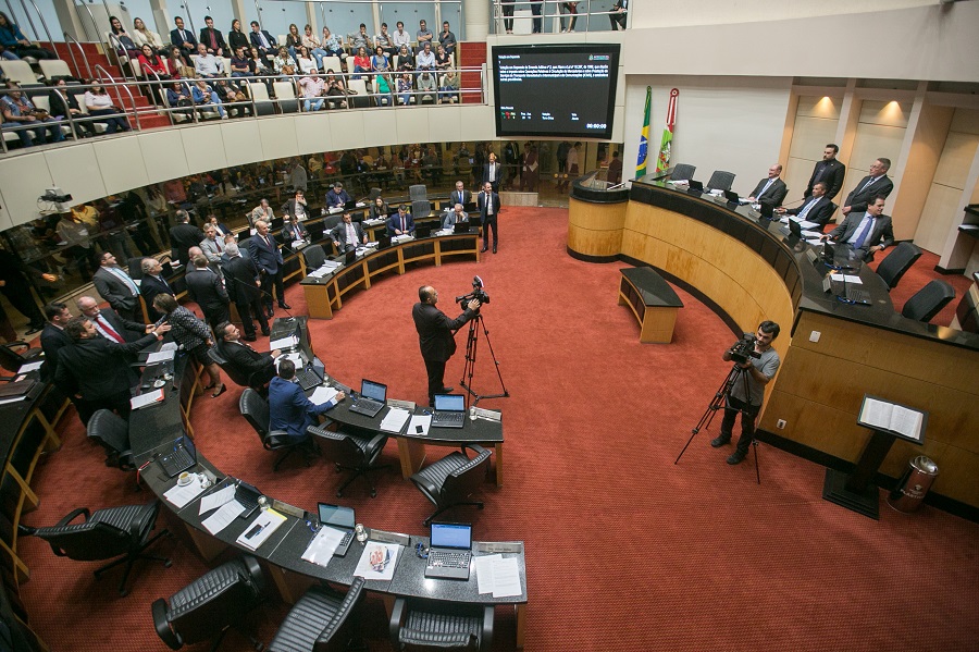 Reforma foi aprovada em primeiro e segundo turno com o voto de todos os parlamentares presentes | Foto Rodolfo Espínola/Agência AL