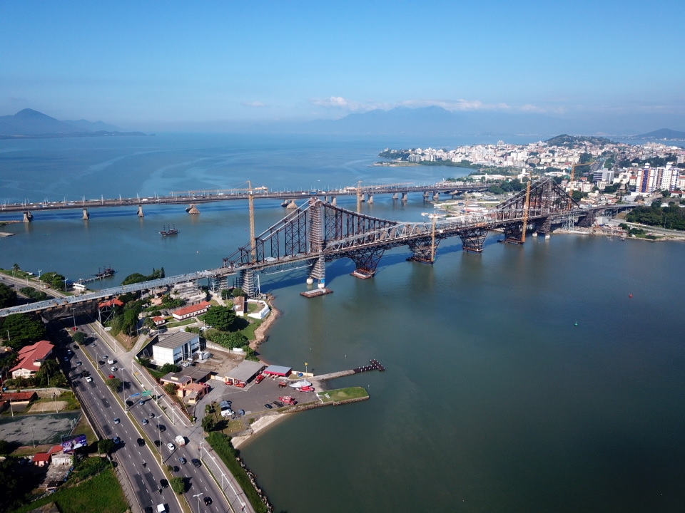 Entorno da Ponte Hercílio Luz receberá melhorias | Foto PMF/Divulgação