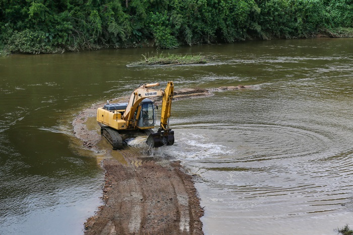 "Desassoreamento de rios ajuda a prevenir cheias em Jaraguá do Sul"
