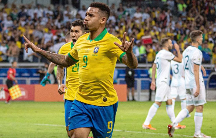 Com gol e assistência, Gabriel Jesus foi um dos grandes nomes da vitória brasileira | Foto Felipe Moreno/MoWA Press