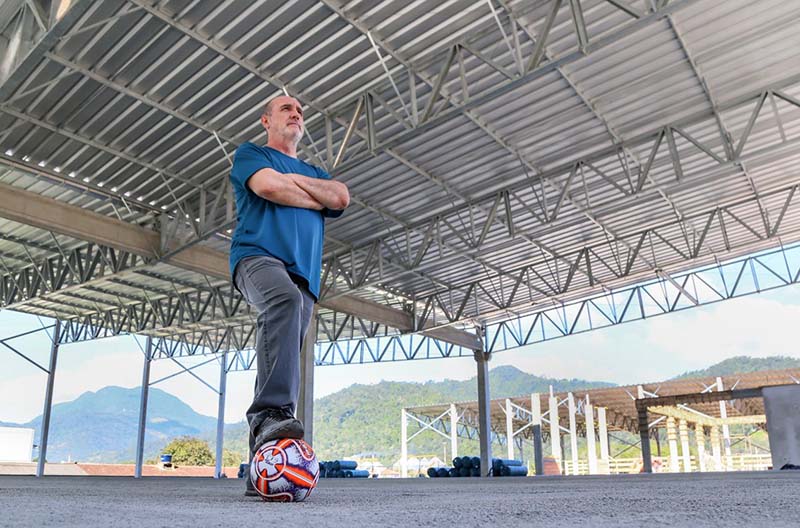 Maneca comandará as atividades na escolinha de futebol | Foto Eduardo Montecino/OCP News