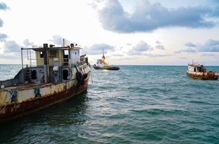 Embarcações momentos antes do naufrágio no litoral pernambucano. Foto:Divulgação Embratur