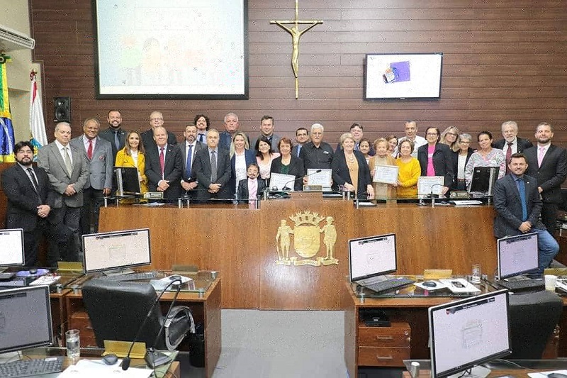 Idoso foram homenageados na Câmara Municipal | Foto PMF/Divulgação
