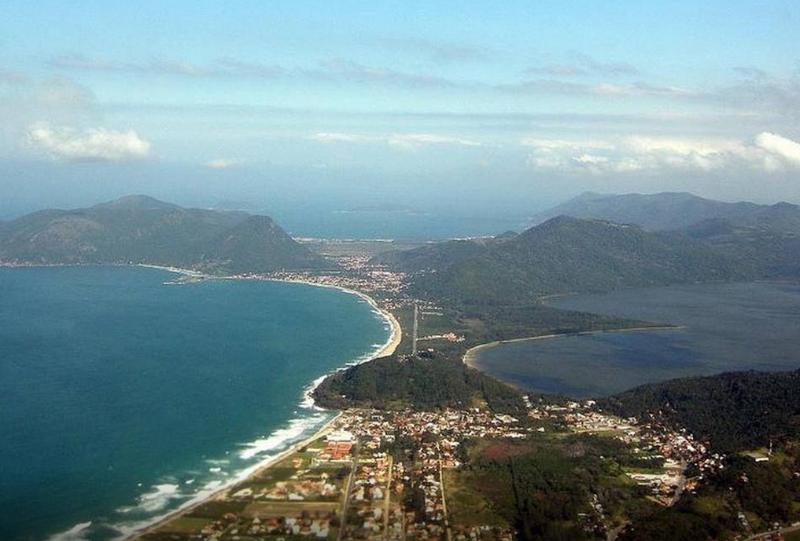 Santa Catarina é o estado com a água do mar de melhor qualidade no Brasil