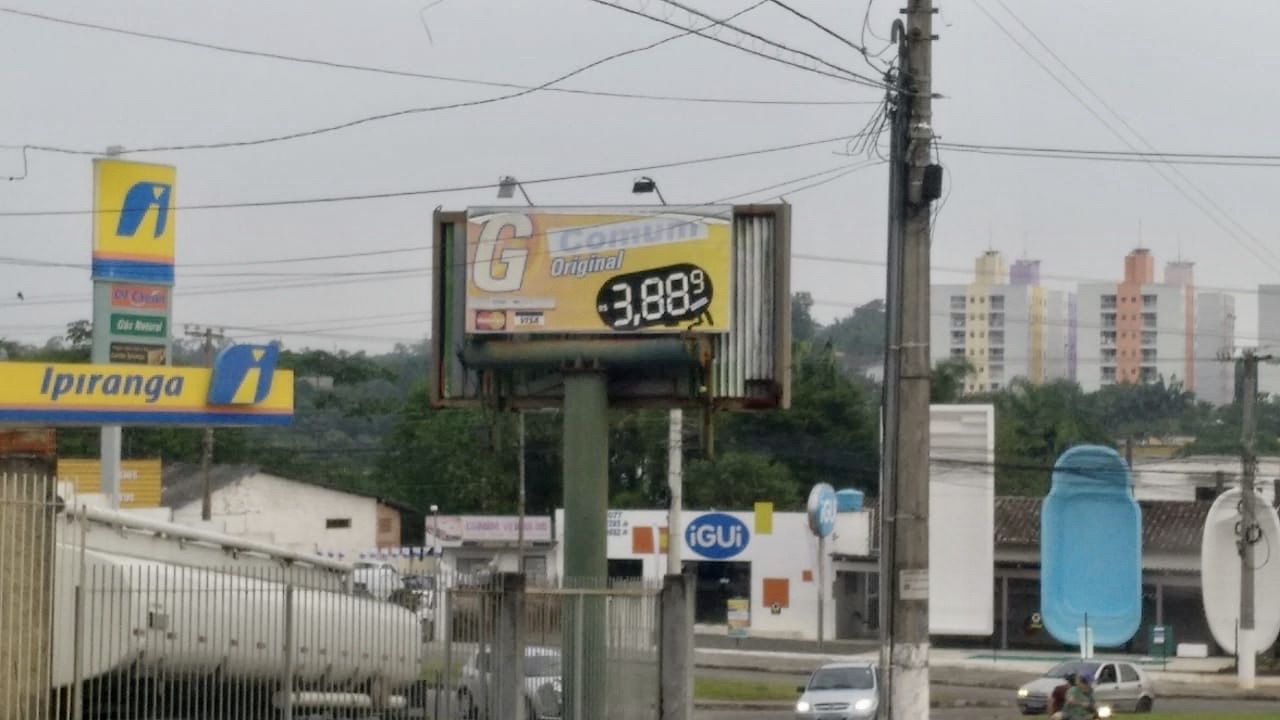 Em meio a pandemia, gasolina segue abaixo dos R$ 4 em Criciúma