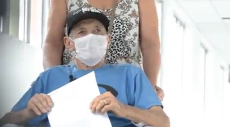 VÍDEO: Conheça a história do idoso de 84 anos que venceu o coronavírus