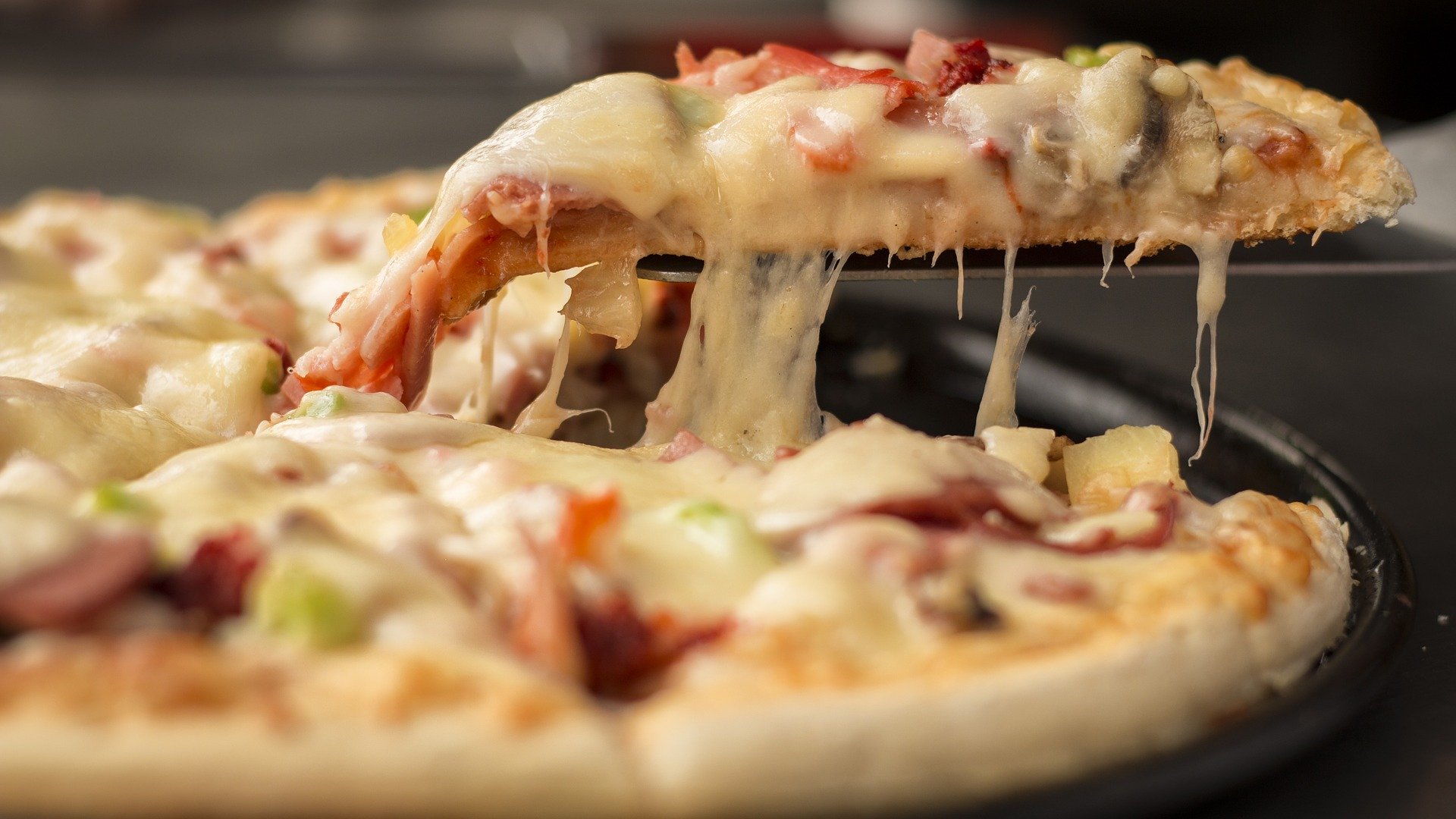 Dia Mundial da Pizza: 5 opções incríveis do aplicativo Aiqfome para pedir hoje
