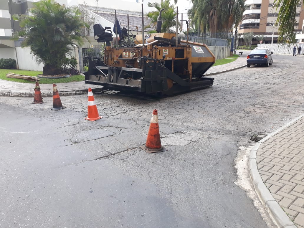Obras na Rua Almirante Barroso exigem atenção dos motoristas