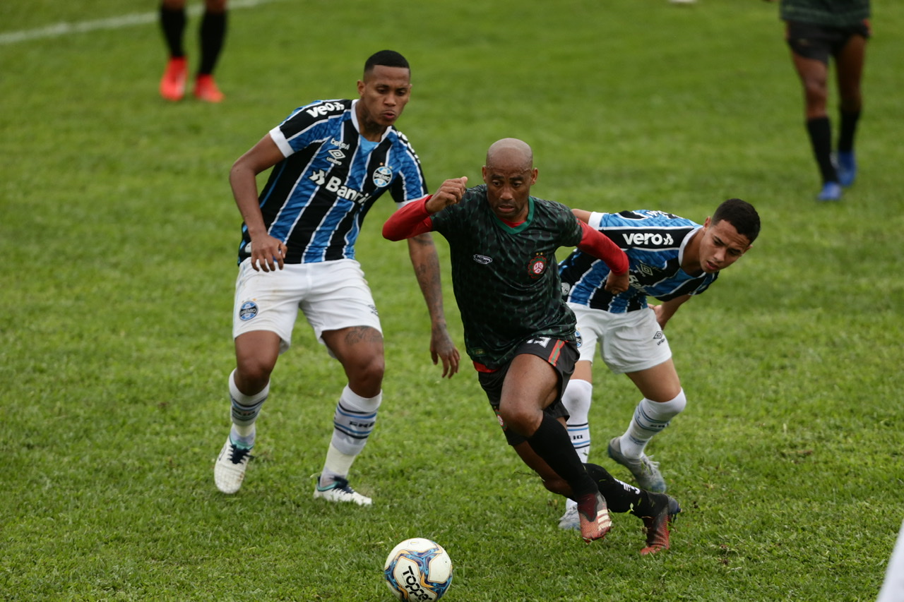 Próspera faz bom jogo-treino diante do Grêmio