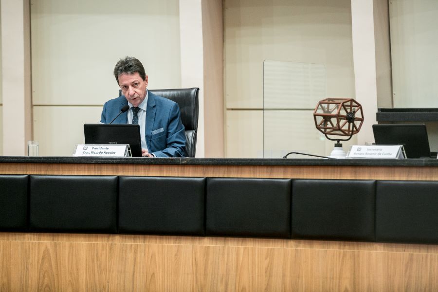 Desembargador Ricardo Roesler presidiu a sessão que definiu o sorteio | Foto Bruno Collaço/Agência AL
