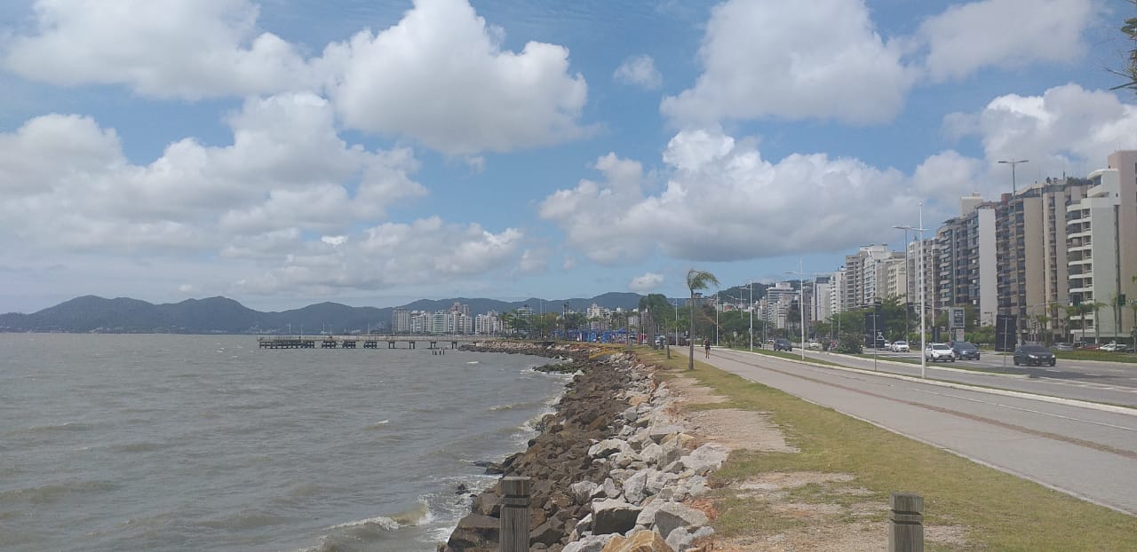 Florianópolis terá dia com sol entre nuvens | Foto Ewaldo Willerding/OCPNews