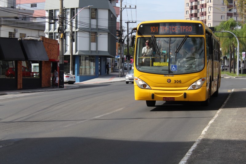 Ônibus voltam a circular com 60% de lotação máxima em Criciúma
