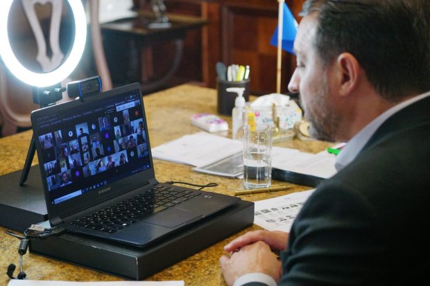 Governador Carlos Moisés fez reunião online com a Fecam | Foto Peterson Paul / Secom
