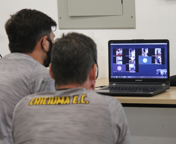 Criciúma EC: atletas remanescentes participam de treinamentos on-line