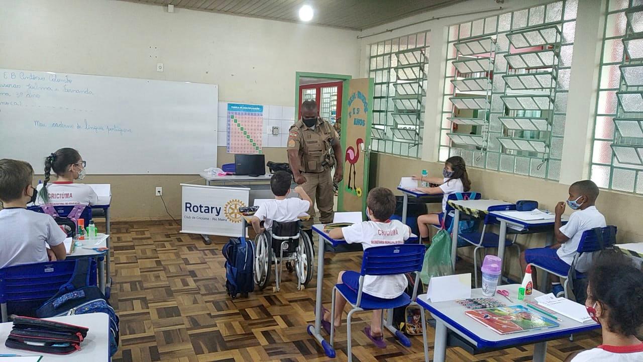 Polícia Militar realiza operação “Volta às Aulas” em Criciúma