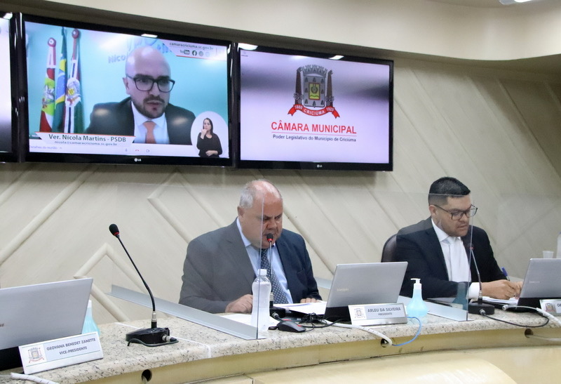 Projeto do Executivo que trata sobre aquisição de vacinas é aprovado em Criciúma