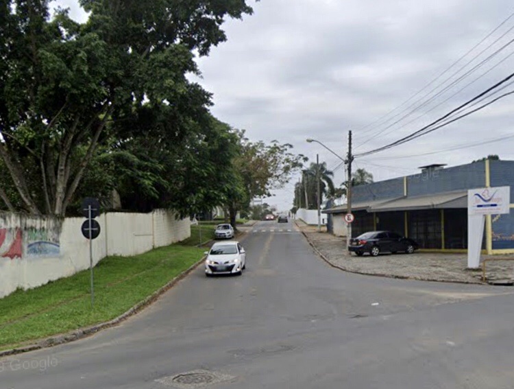 Vereador requer melhorias no tráfego em cruzamento das ruas Domênico Sônego e Henrique Lage