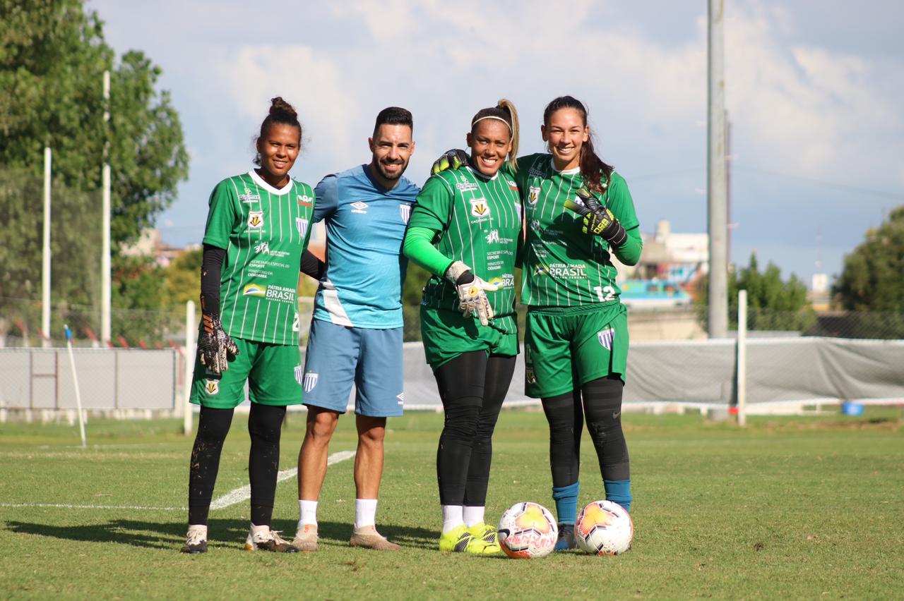 No Dia Internacional da Mulher, jogadora de Criciúma realiza sonho de disputar Taça Libertadores aos 17 anos