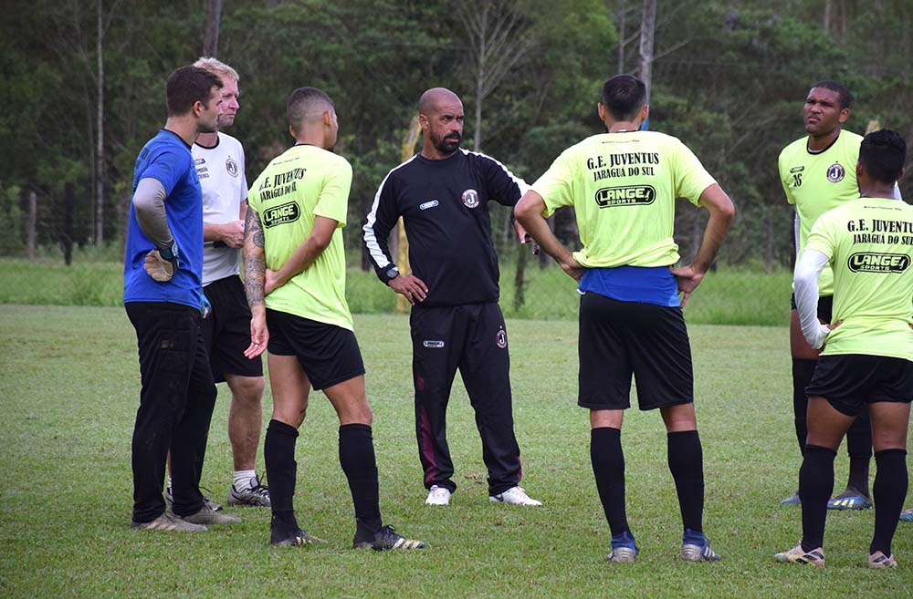 Técnico Pingo faz sua reestreia no time jaraguaense após oito anos | Foto: Lucas Pavin/Avante! Esportes