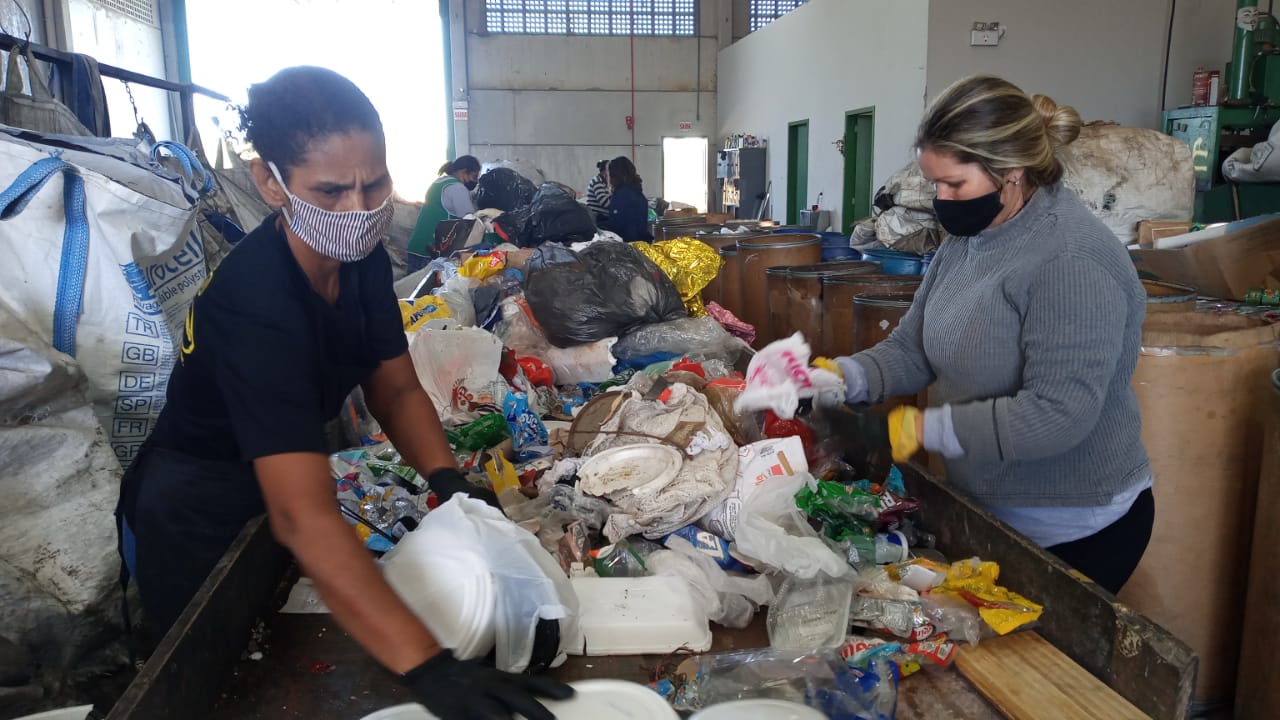 Projeto Jogue Limpo com a Cidade já recicla quase duas toneladas de materiais por mês em Criciúma