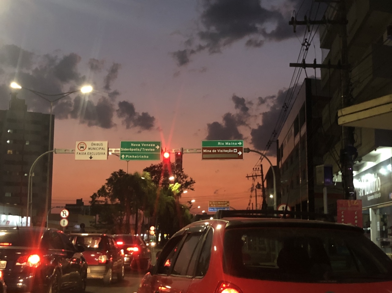 Vereador pede implantação de semáforos sequenciais nas principais vias de Criciúma